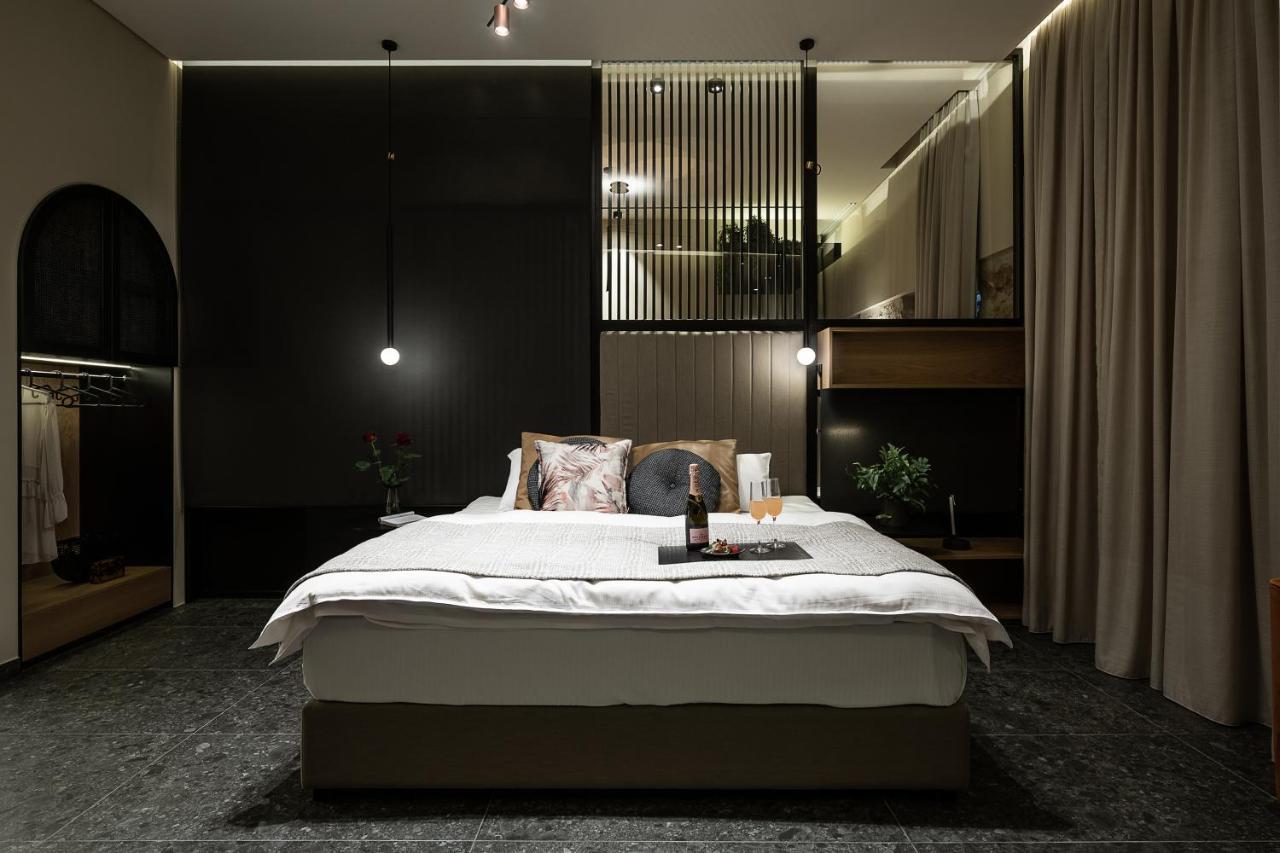 Divino Suites Chania 하니아 외부 사진